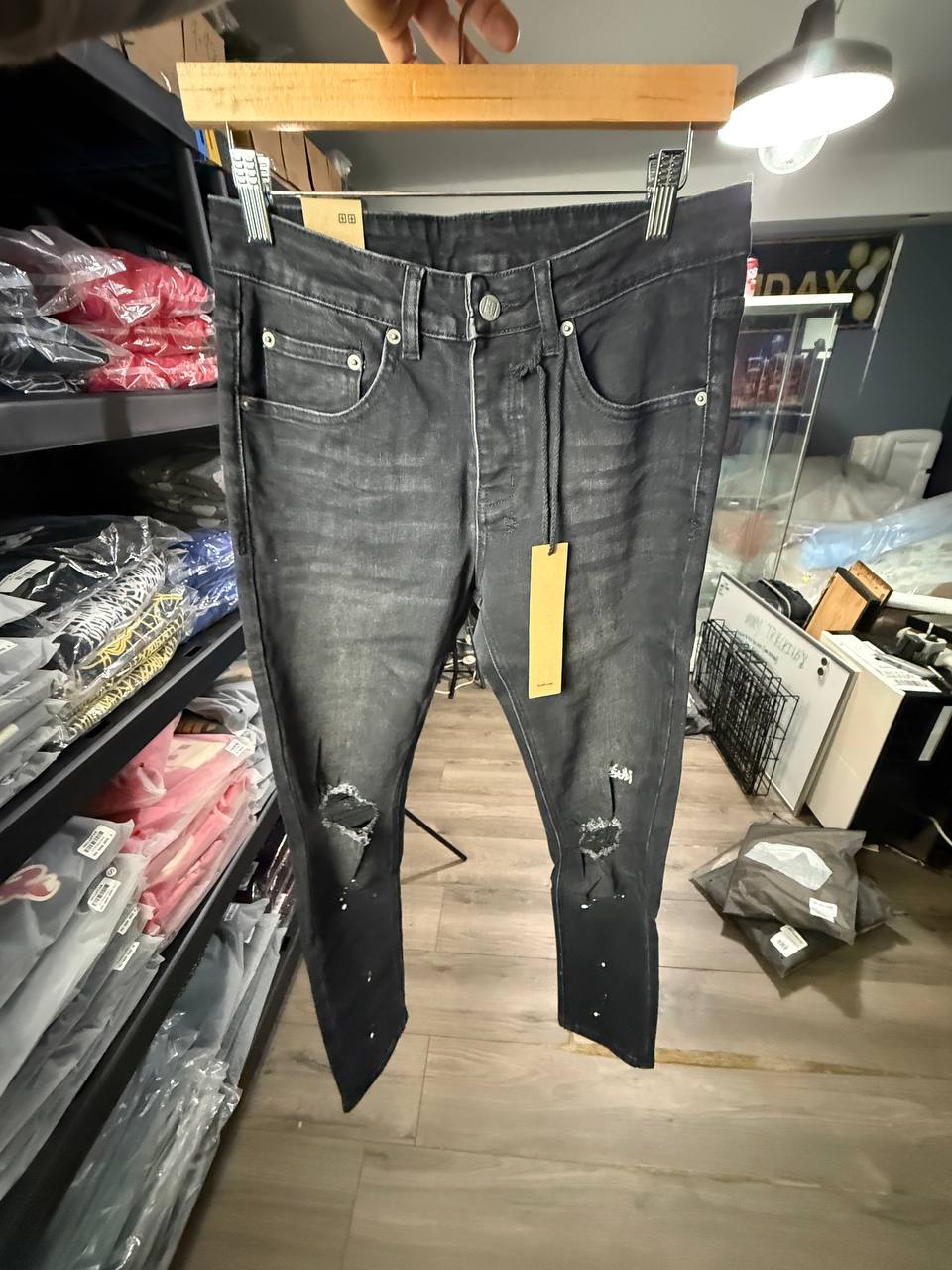 BLACK KUSBI JEANS