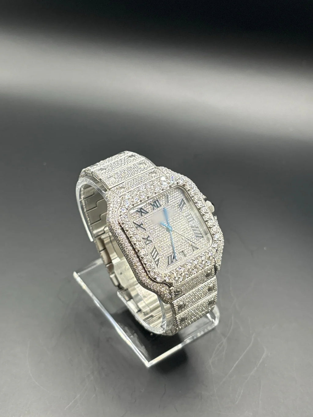 MOISSANITE WHITE CARTIER (40MM)