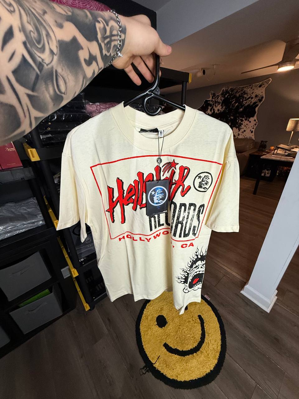 WHITE & RED HELLSTAR TEE