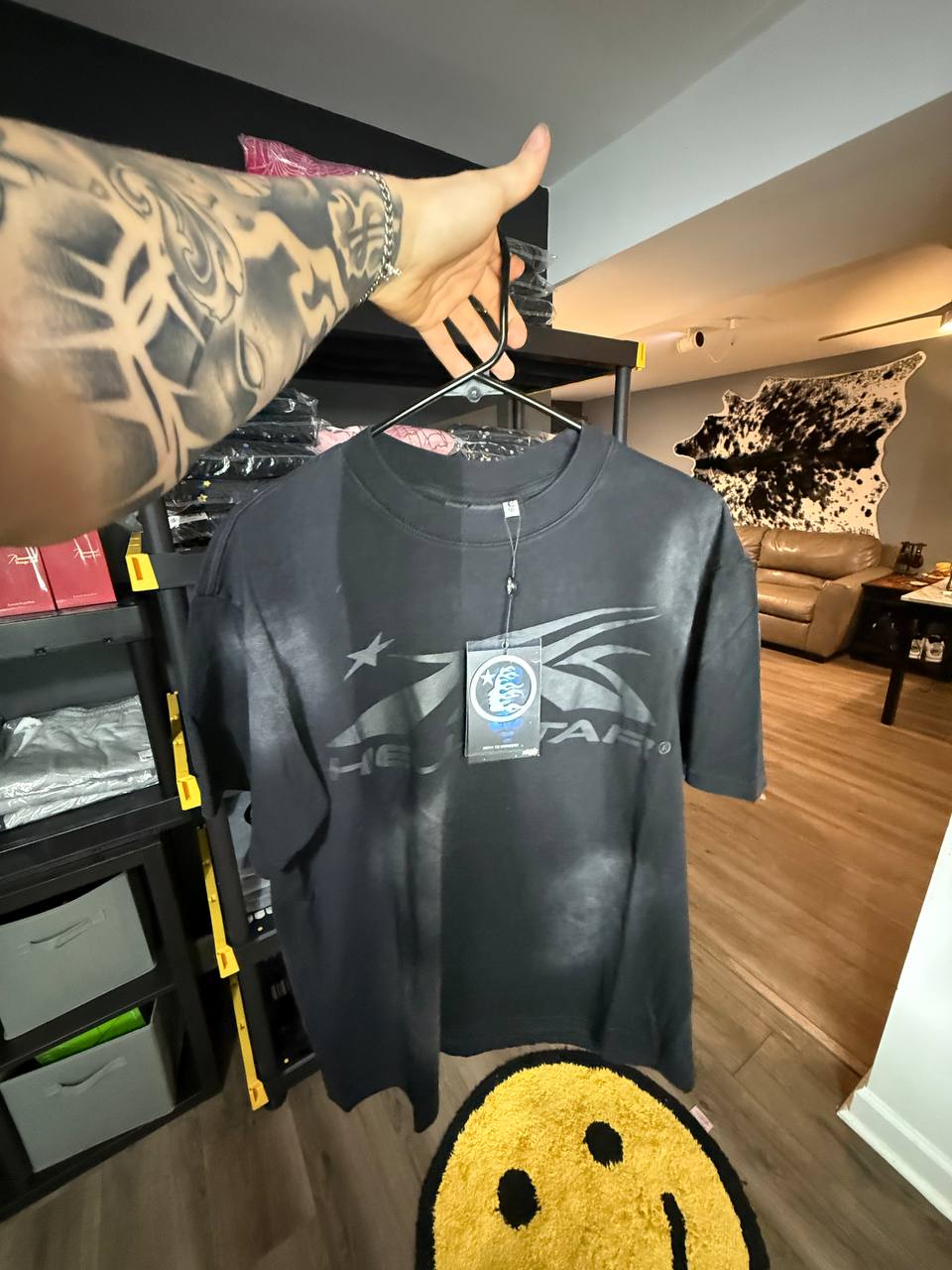 BLACK & GREY HELLSTAR TEE