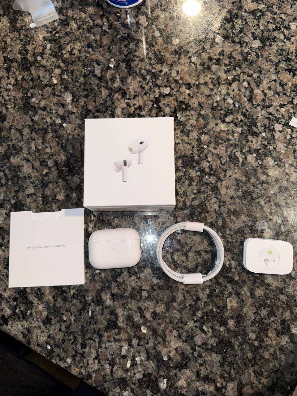 AIRPODS PRO 2 (ACTIVE NOISE CANCELLATION)