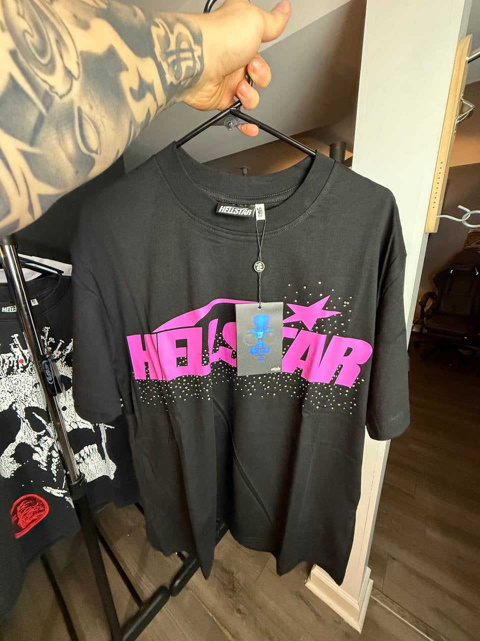BLACK & PINK HELLSTAR TEE