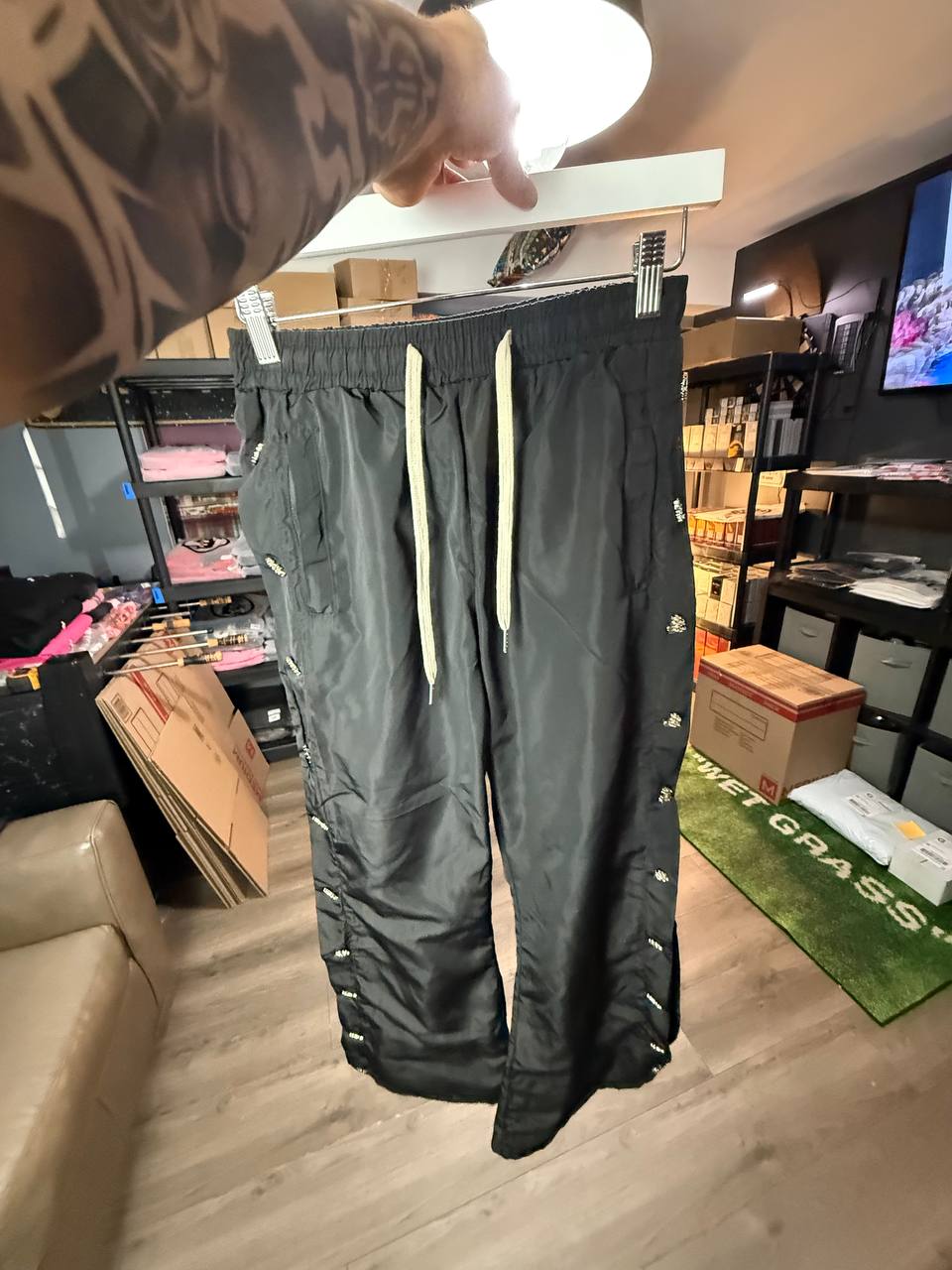 BLACK HELLSTAR PANTS